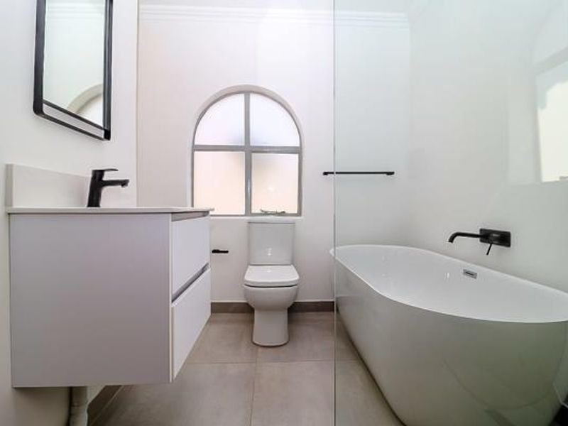1 BEDROOM GARDEN APARTMENT/COTTAGE FOR RENT IN BEDFORDVIEW - Photo 9