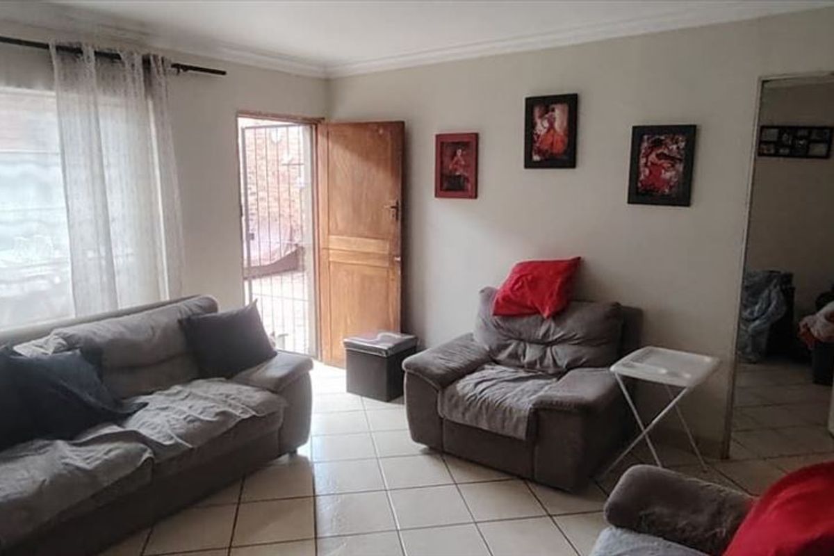 Exceptional Property With Income Potential - Photo 2