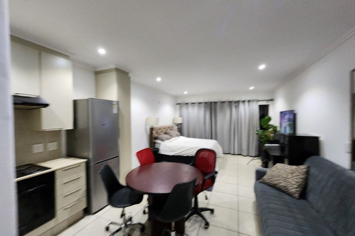 Charming 1st-Floor Furnished Studio Apartment - Photo 3