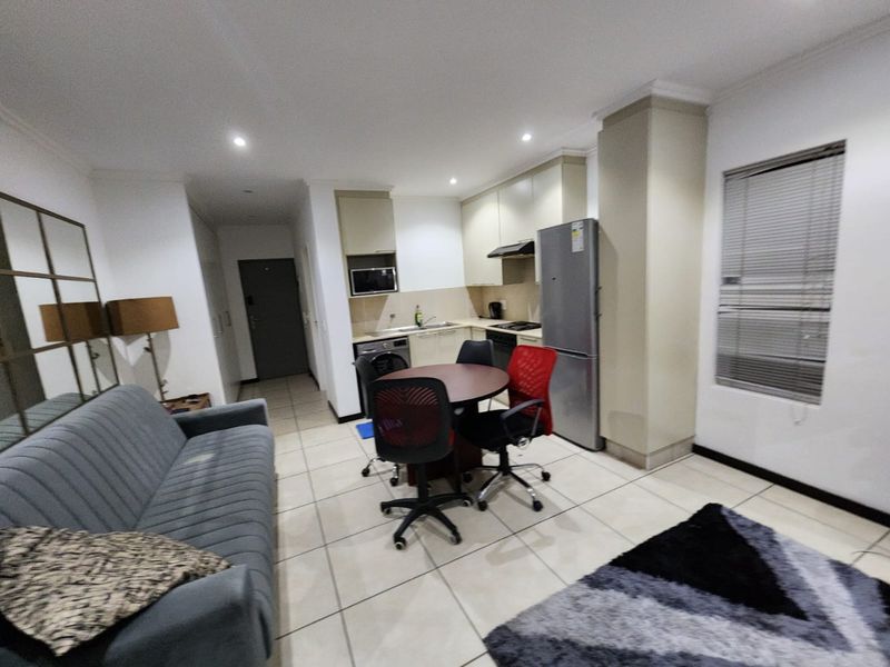 Charming 1st-Floor Furnished Studio Apartment - Photo 8