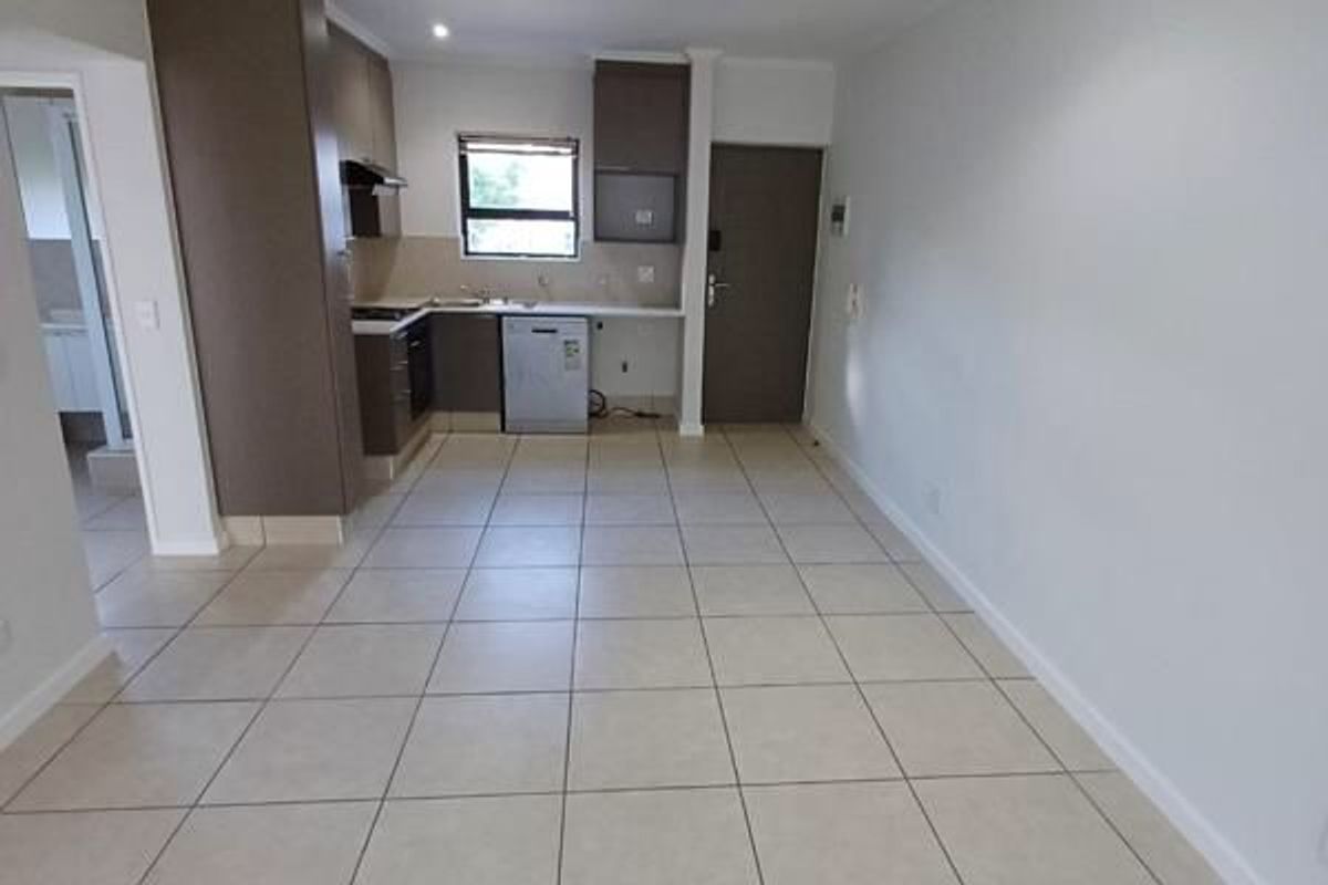 Modern 1st-Floor Studio Apartment – No Load Shedding! - Photo 5