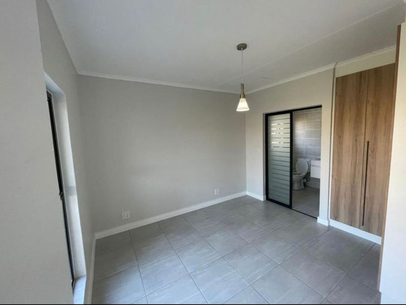 Modern 1-Bed Top Floor Apartment at Kikuyu Lifestyle Estate – Perfect for Singles or Couple - Photo 6