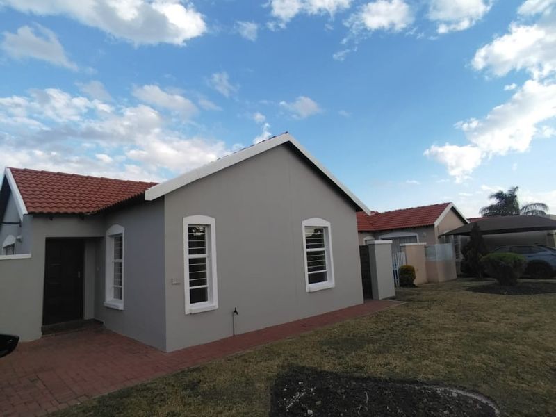 Open Plan Family Home in Brits Central - Photo 1
