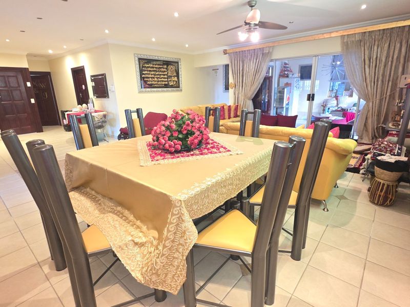 A Residence of Distinction in Erasmia's Most Coveted Address. - Photo 9