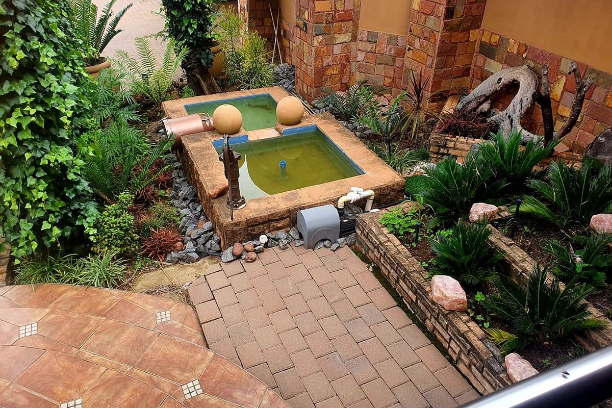 A Residence of Distinction in Erasmia's Most Coveted Address. - Photo 3