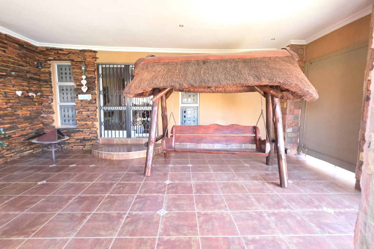 A Residence of Distinction in Erasmia's Most Coveted Address. - Photo 5