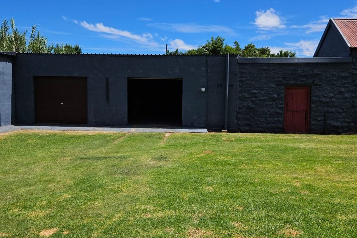4 Bedroom house in Villiers Freestate  - Photo 3