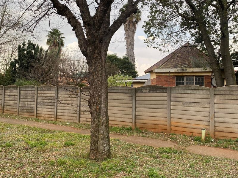 PRICED TO SELL - Photo 5
