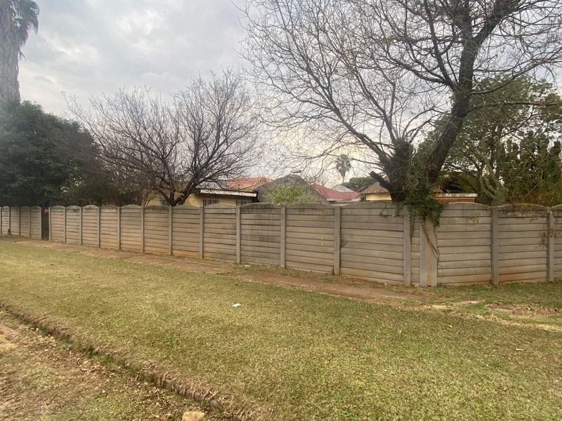 PRICED TO SELL - Photo 7
