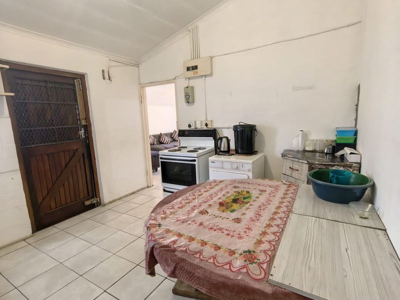 Three Bedroom Home For Sale in Seawinds - Photo 9