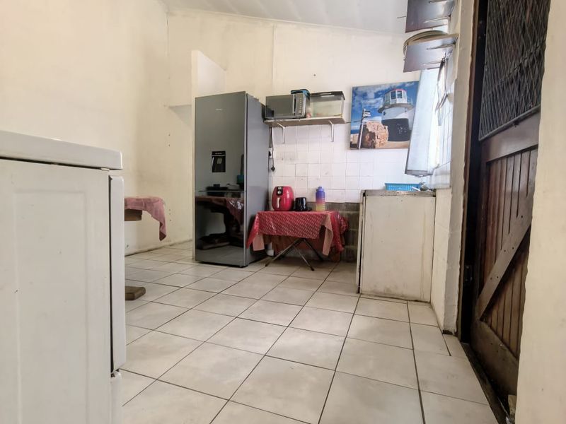 Three Bedroom Home For Sale in Seawinds - Photo 8