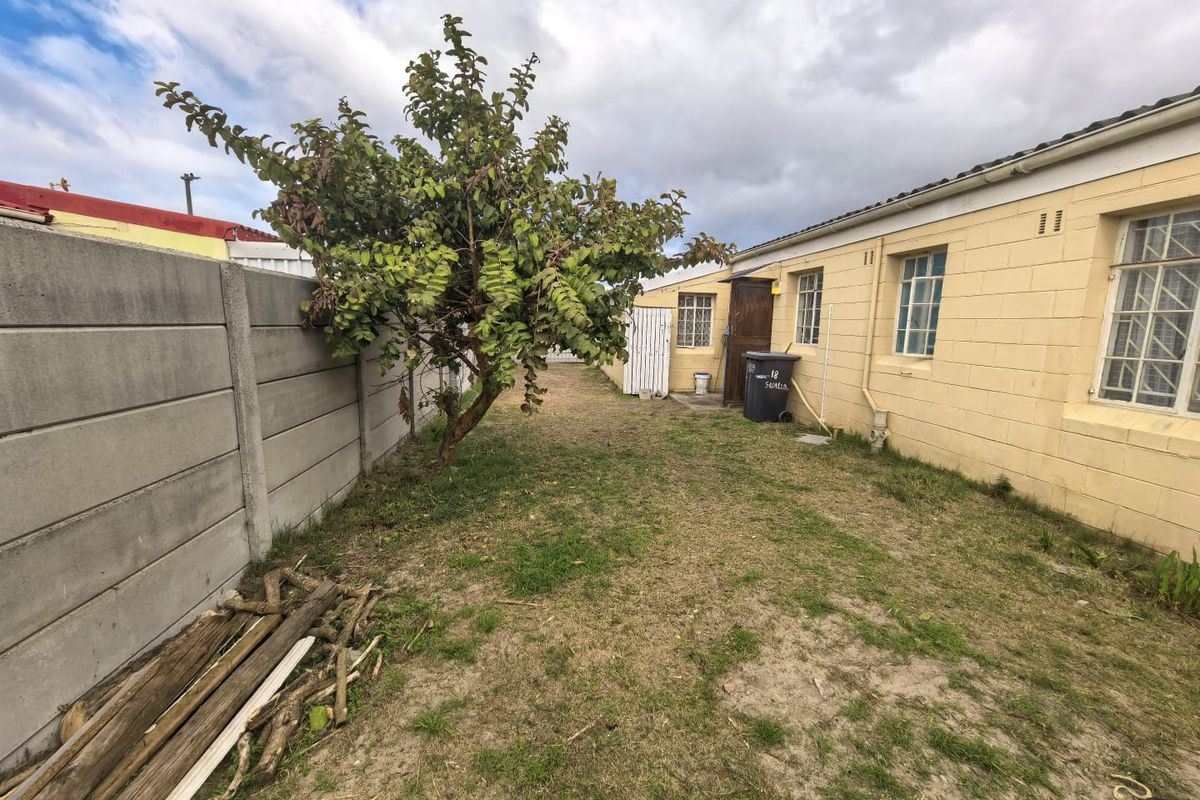 Three Bedroom Home For Sale in Seawinds - Photo 5