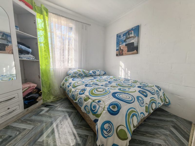 Three Bedroom Home For Sale in Seawinds - Photo 3