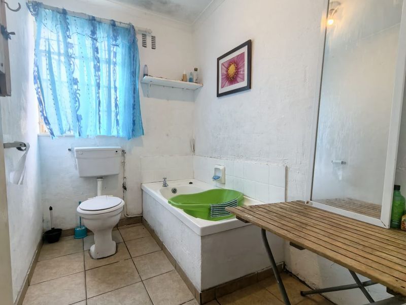 Three Bedroom Home For Sale in Seawinds - Photo 6