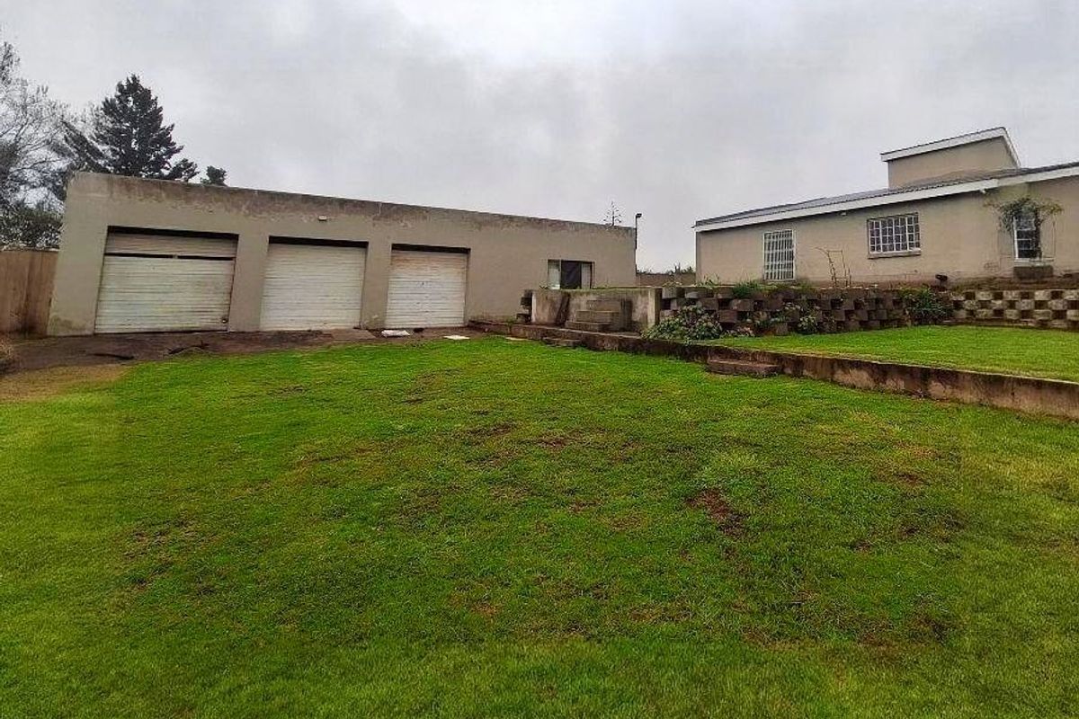 5 Bedroom Fixer Upper Needing TLC in Deneysville Home for Sale - Photo 4