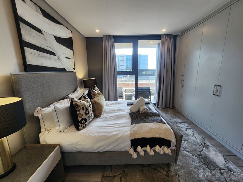 Umhlanga Arch - Luxurious, fully furnished apartment in this modern and convenient development - available now - ideal corporate let - Photo 10