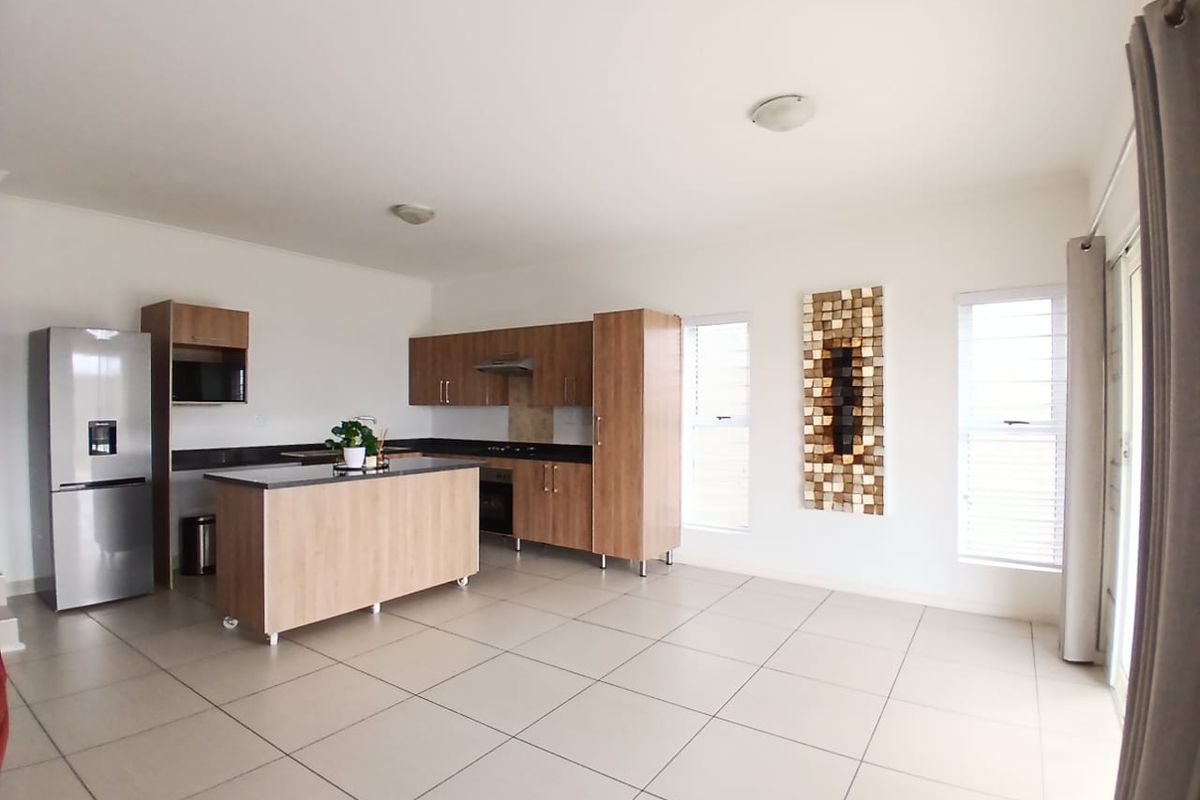 3-Bedroom Blue Hills Family Home with Modern Comforts  - Photo 4