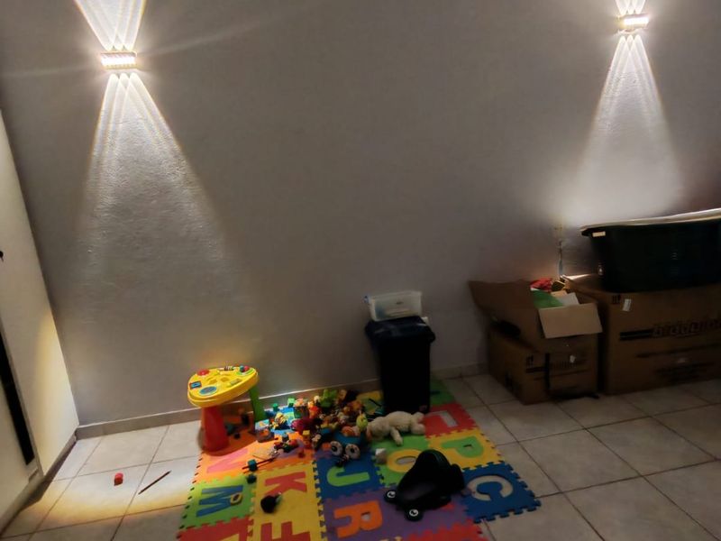 A spacious well maintained  family home  - Pinetown - Photo 8