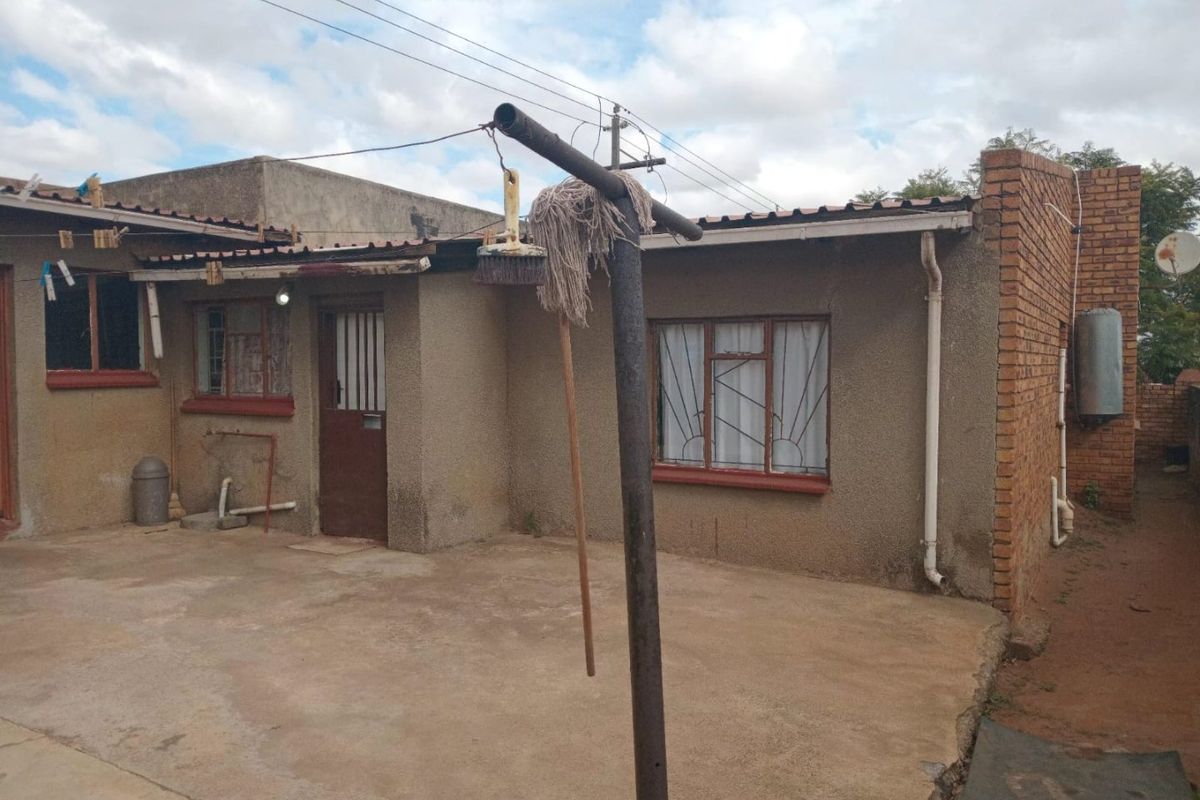 Charming 2 Bed Home in Tsakane Central - Photo 5