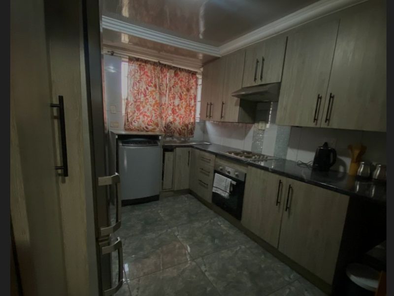 Charming 2 Bed Home in Tsakane Central - Photo 8