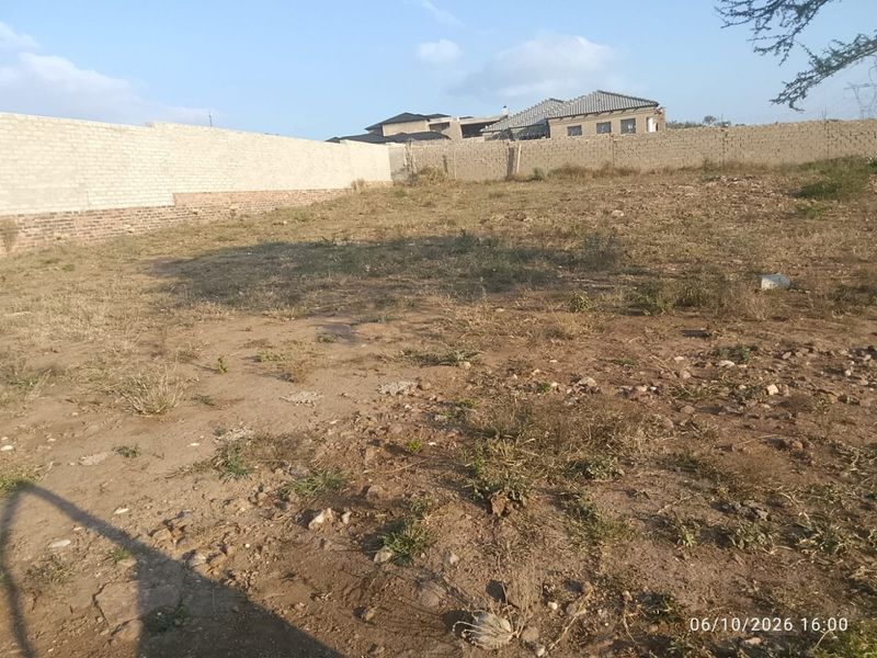 Prime 1200m2 Erf in Mankweng Awaiting Vision - Photo 1
