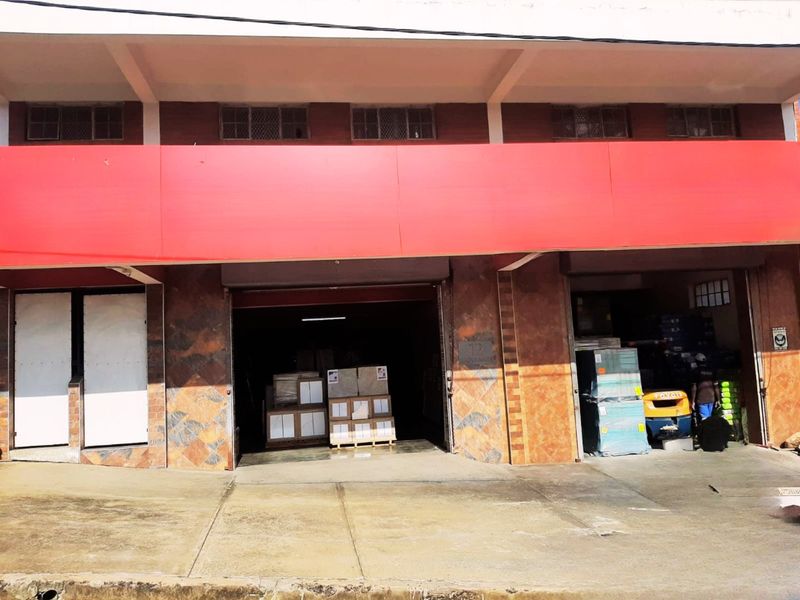 Commercial Space to Rent in the Central Business District - 110m2 - Photo 1