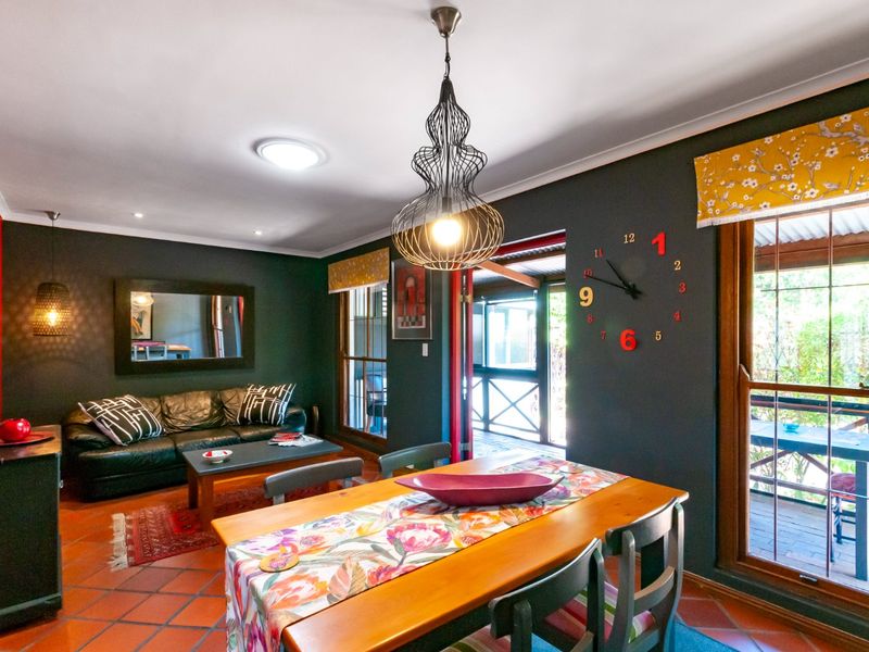 Furnished, Spacious Garden Cottage Available 01 August 2026 - Photo 6