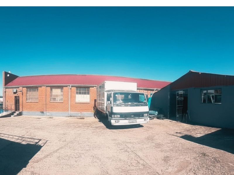 Industrial Property For Sale – Prime Location with Excellent Growth Potential - Photo 2