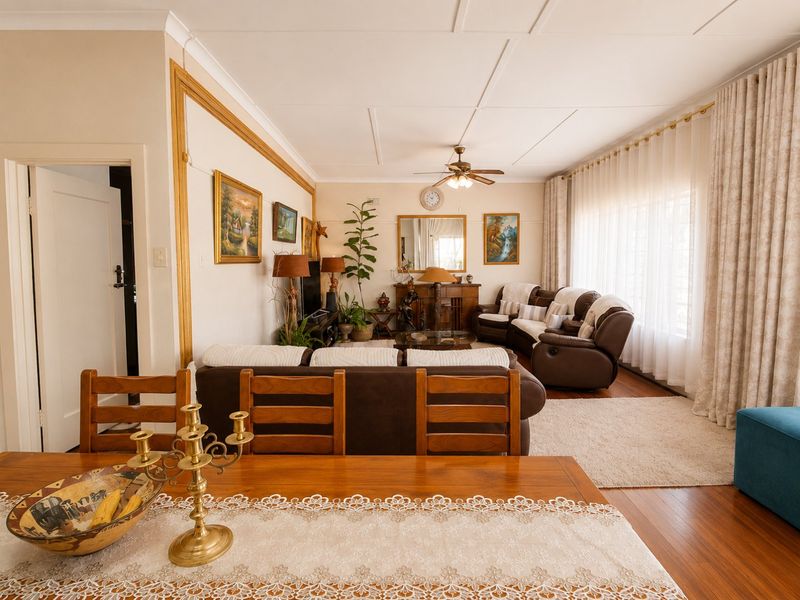 Charming Solheim Family Home with Flatlet! - Photo 3