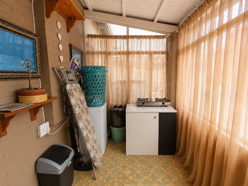 Charming Solheim Family Home with Flatlet! - Photo 10