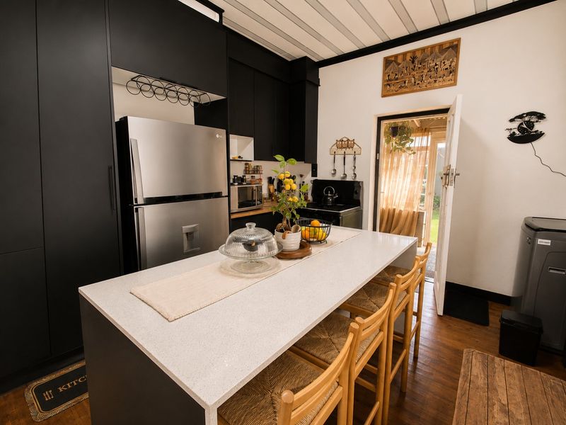 Charming Solheim Family Home with Flatlet! - Photo 9