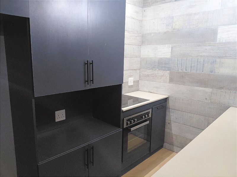 Newly Renovated Family Home with Self-Contained Flatlet - Photo 7