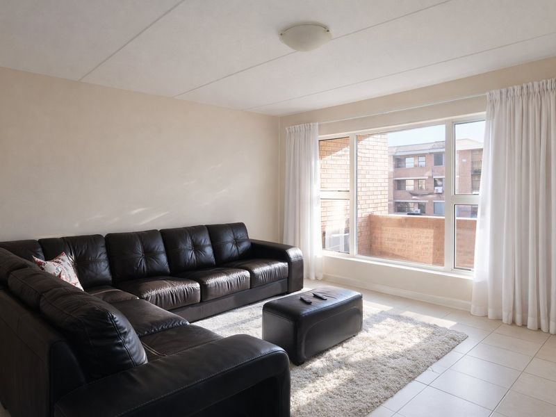 Priced to sell! No Transfer Duty! - Photo 4