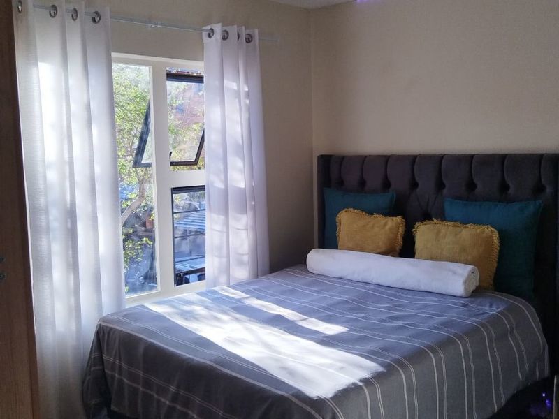 Priced to sell! No Transfer Duty! - Photo 6