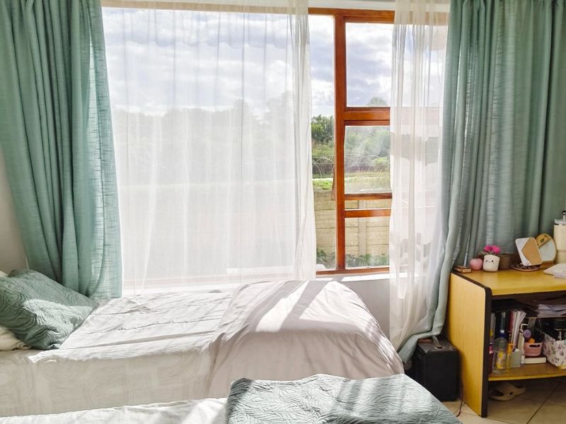 3 Bedroom Townhouse in Aston Bay - Photo 9