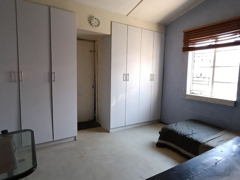 Single Bedroom House for Sale – Valhalla Park - Photo 6