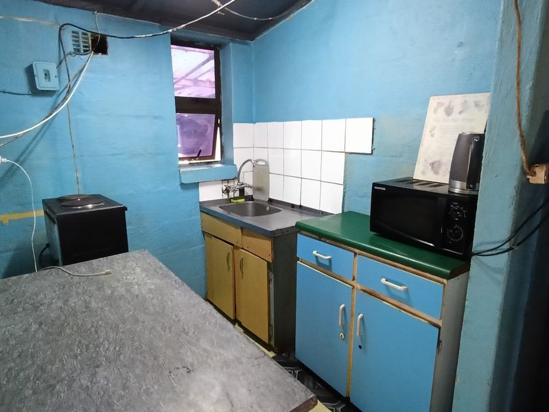 Single Bedroom House for Sale – Valhalla Park - Photo 3