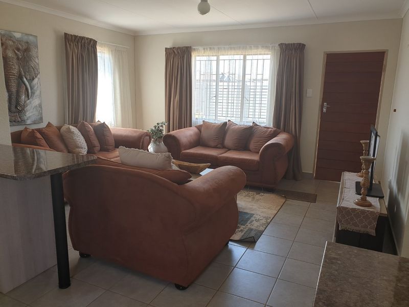 Specious 3-bedroom house for sale in Sky City - Photo 4