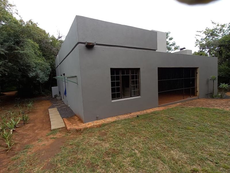 Charming 2-Bedroom Home to Rent in a Peaceful Bush Setting - Photo 2