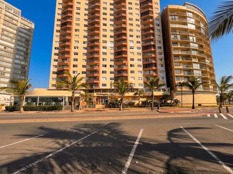 3-Bedroom  Durban Beachfront Apartment with Panoramic Sea & City Views - Photo 1