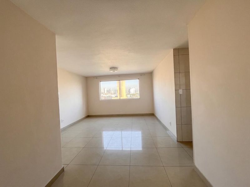 3-Bedroom  Durban Beachfront Apartment with Panoramic Sea & City Views - Photo 10
