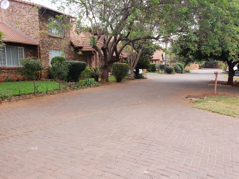 Modern Magalieskruin Townhouse with Private Garden - Photo 1