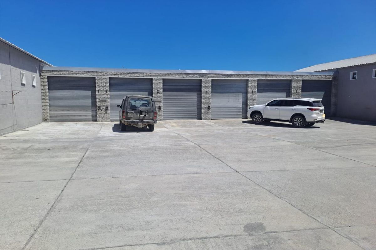 For Sale:  Prime Industrial Property. - Photo 2