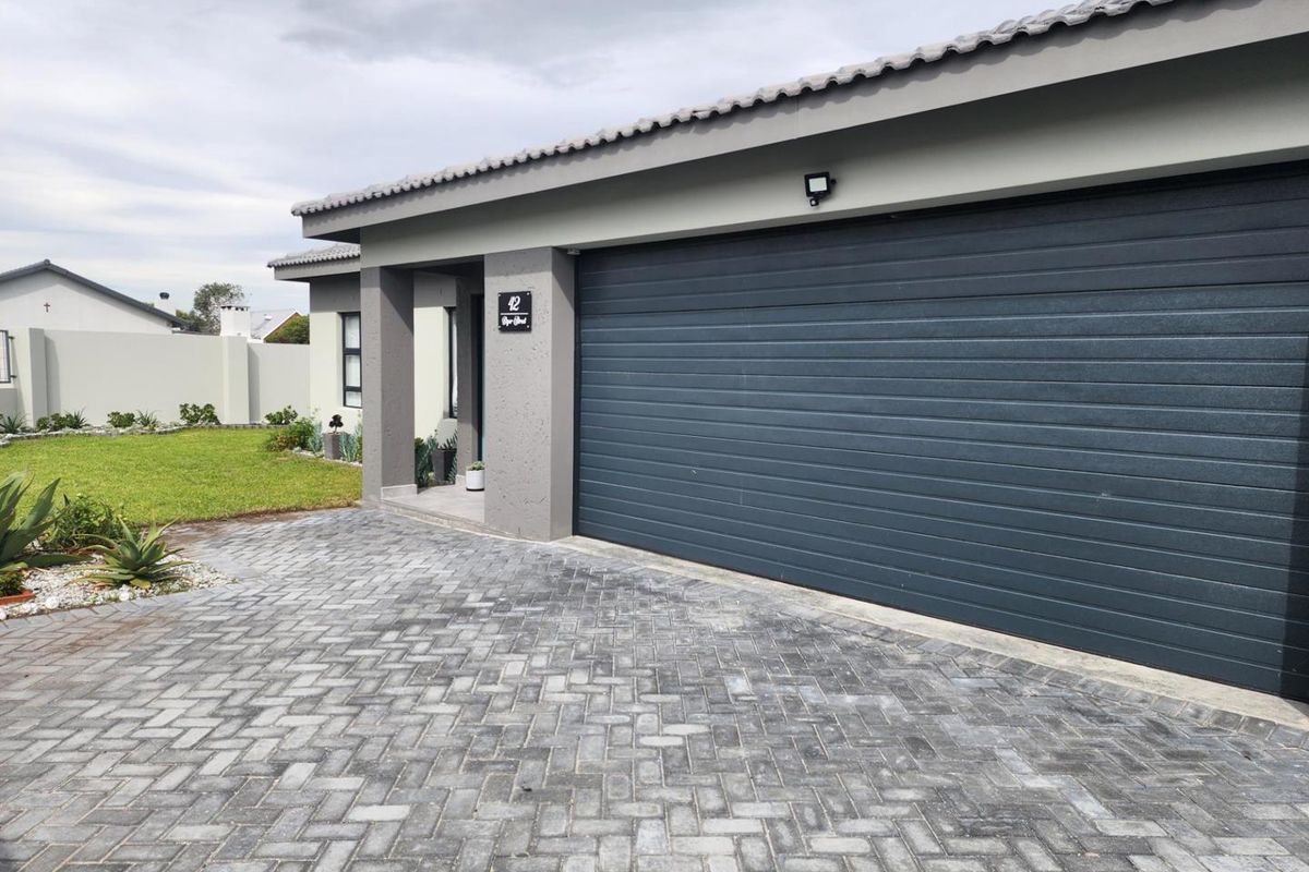 Dual Mandate:  Newly build house with NHBRC guarantee in Franskraal, Gansbaai. - Photo 4