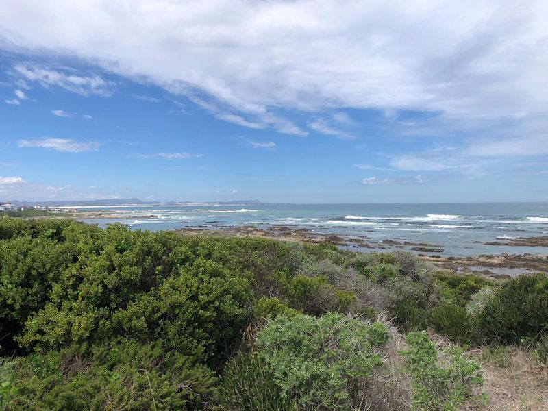 Coastal Home with Flatlet – Green Belt & Ocean Views in Franskraal. - Photo 4