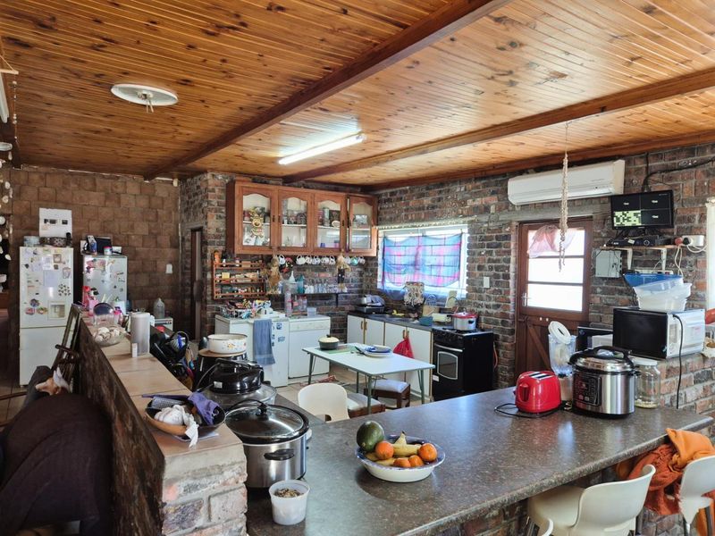 Sole Mandate:  6 Bedroom house for sale in Gansbaai. - Photo 9