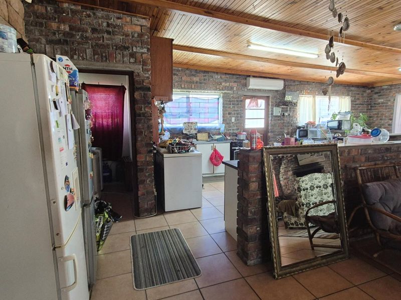 Sole Mandate:  6 Bedroom house for sale in Gansbaai. - Photo 6