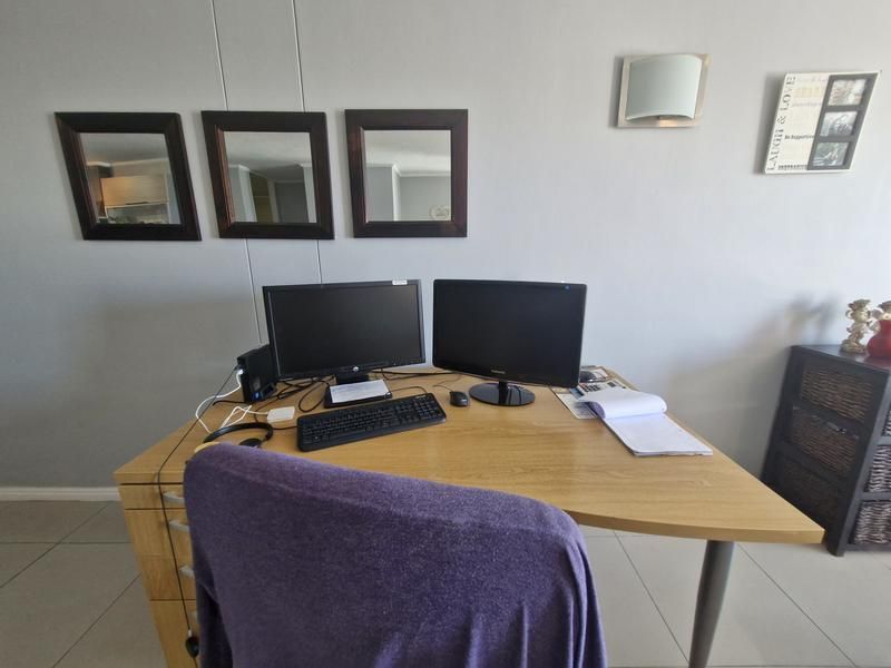 Spotless 2 bedroom apartment for sale. - Photo 5
