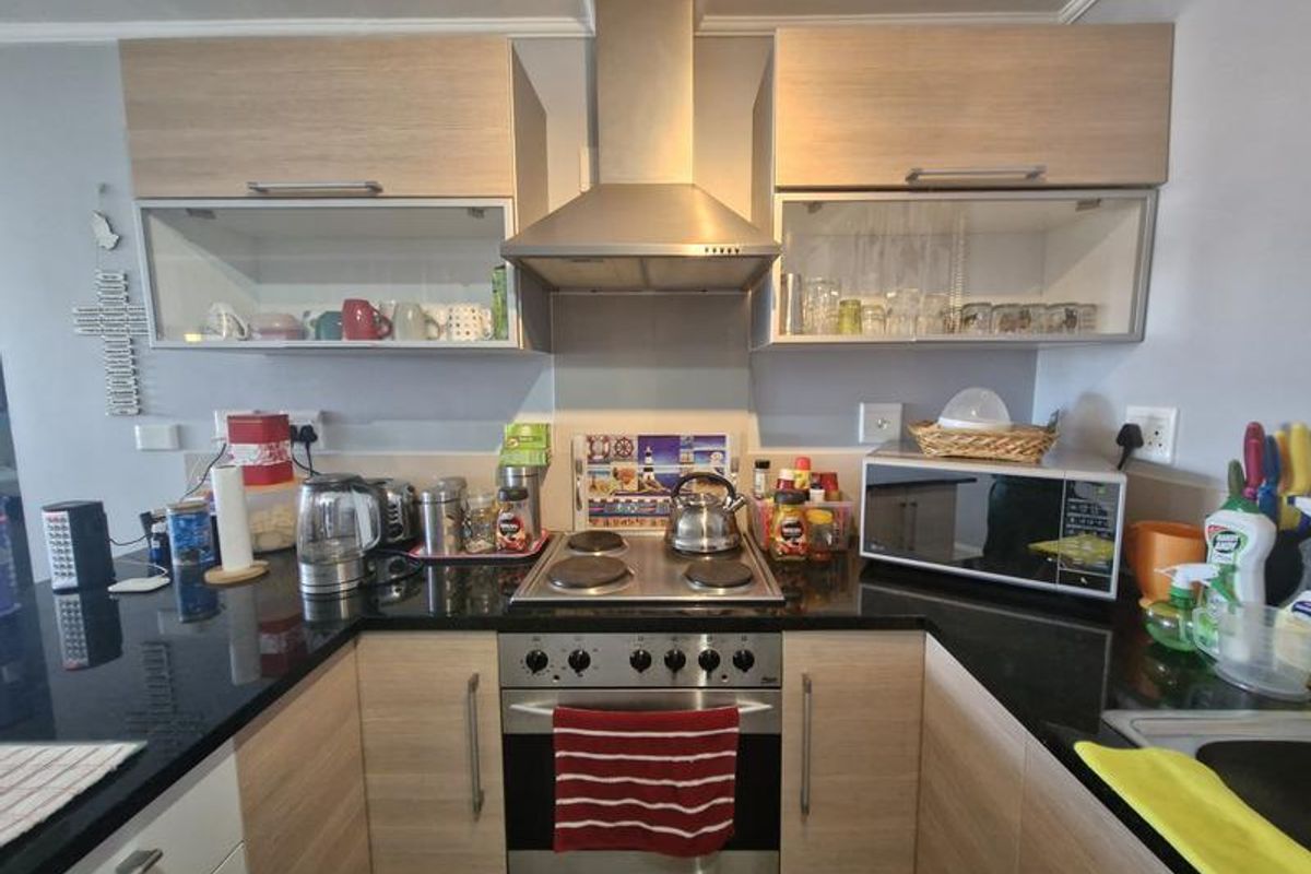 Spotless 2 bedroom apartment for sale. - Photo 3