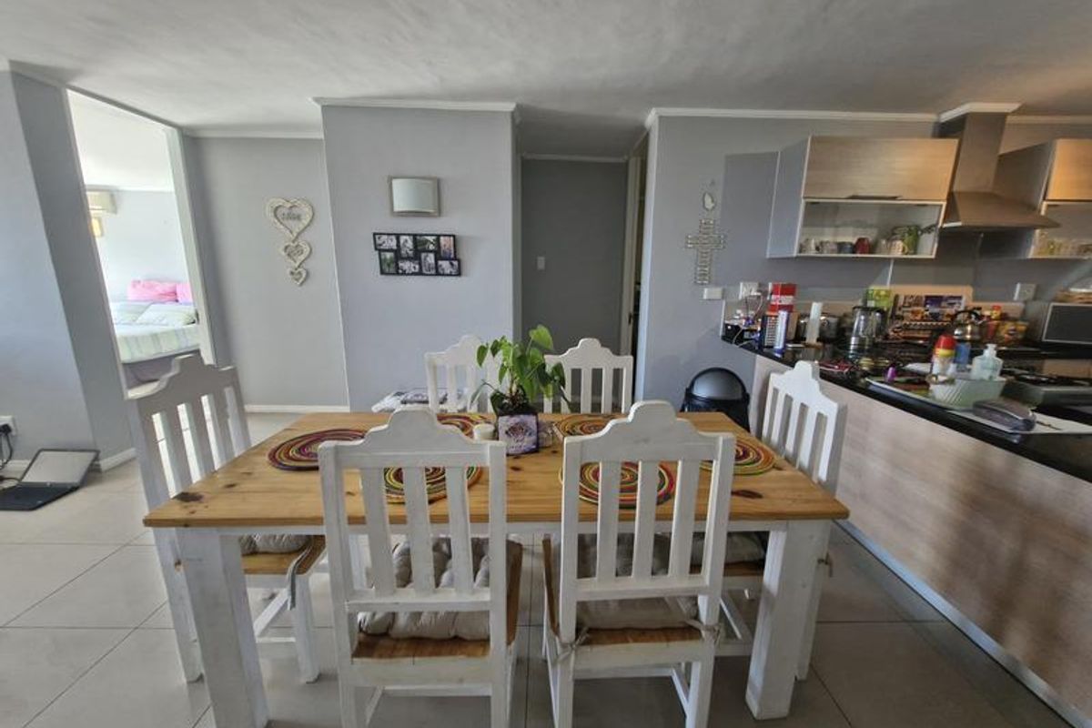 Spotless 2 bedroom apartment for sale. - Photo 4